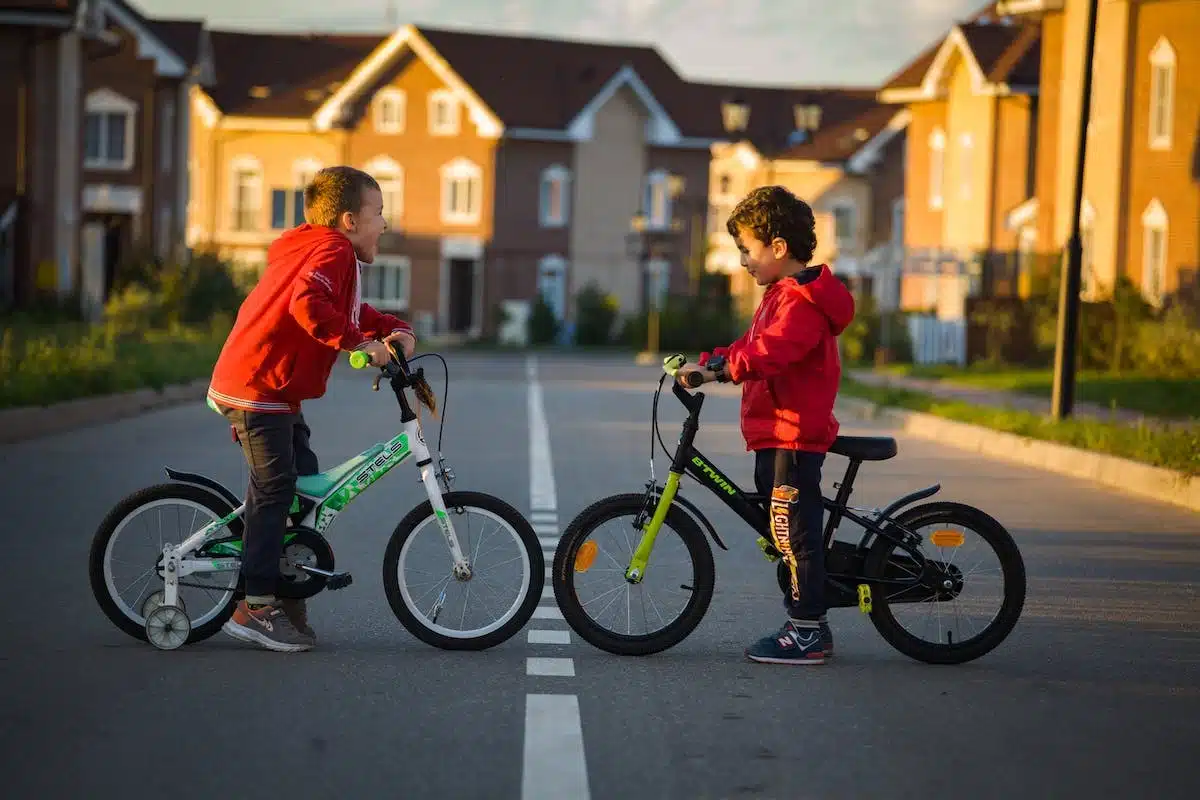 enfant vélo